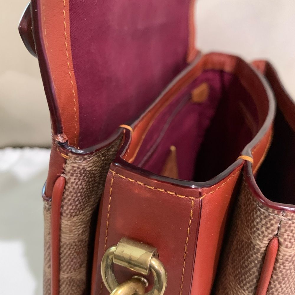 Coach Coated Canvas Signature Cassie Crossbody - Picture 8 of 9